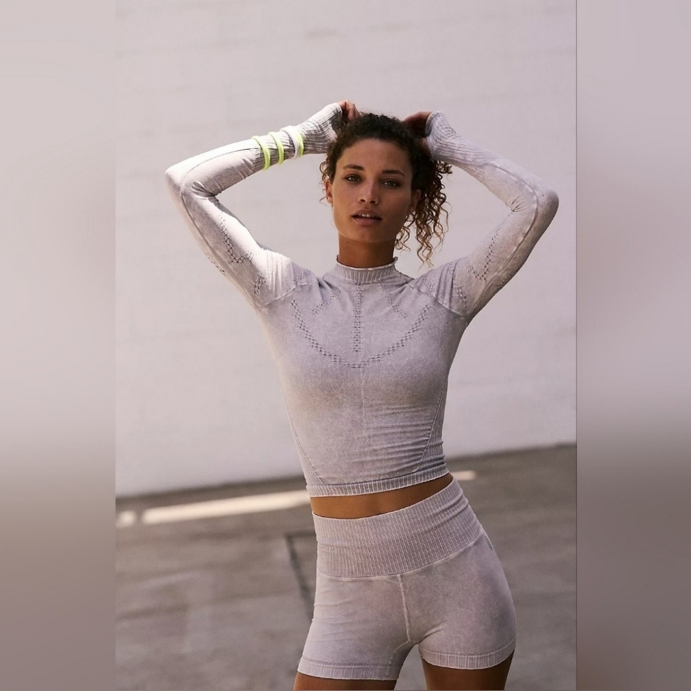 Free People Good Karma Running Shorts & Top Set - Ice Grey (M/L)